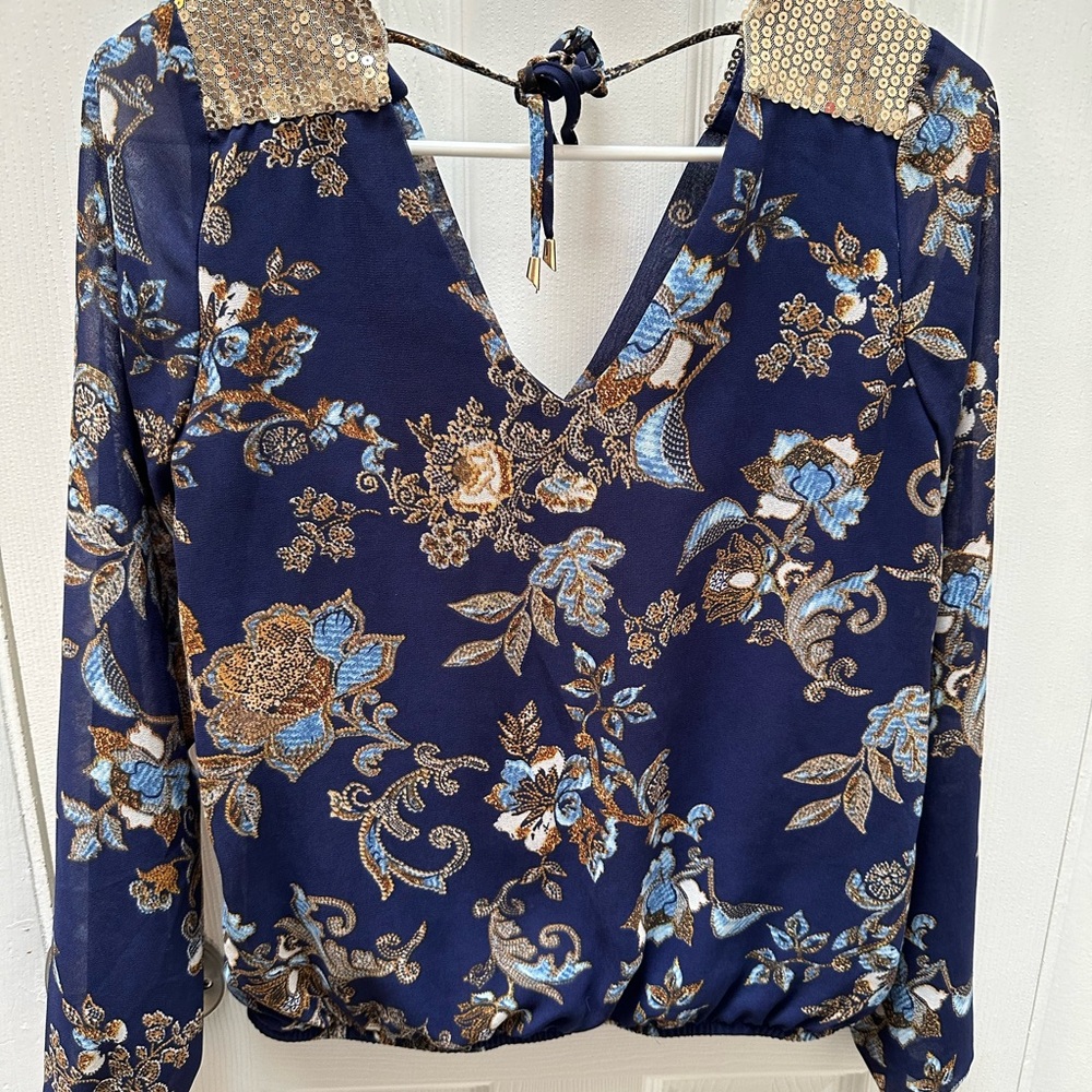 Floral Navy Blue Women's Top (Worn Once)